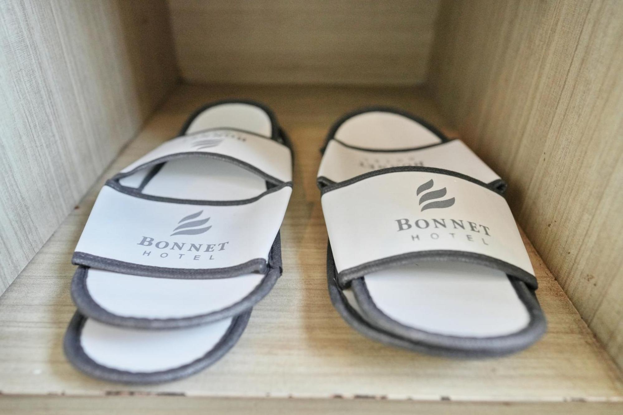 Bonnet Hotel Surabaya Ngoại thất bức ảnh