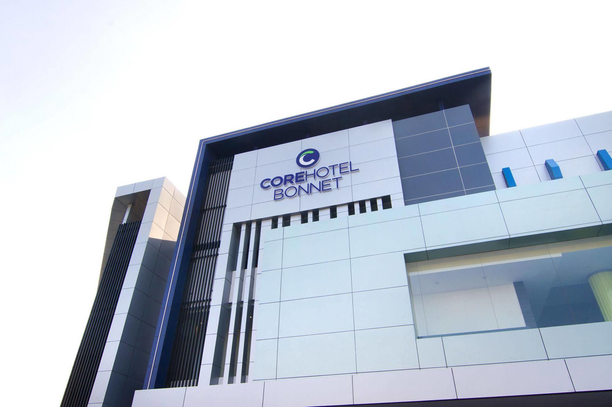 Bonnet Hotel Surabaya Ngoại thất bức ảnh